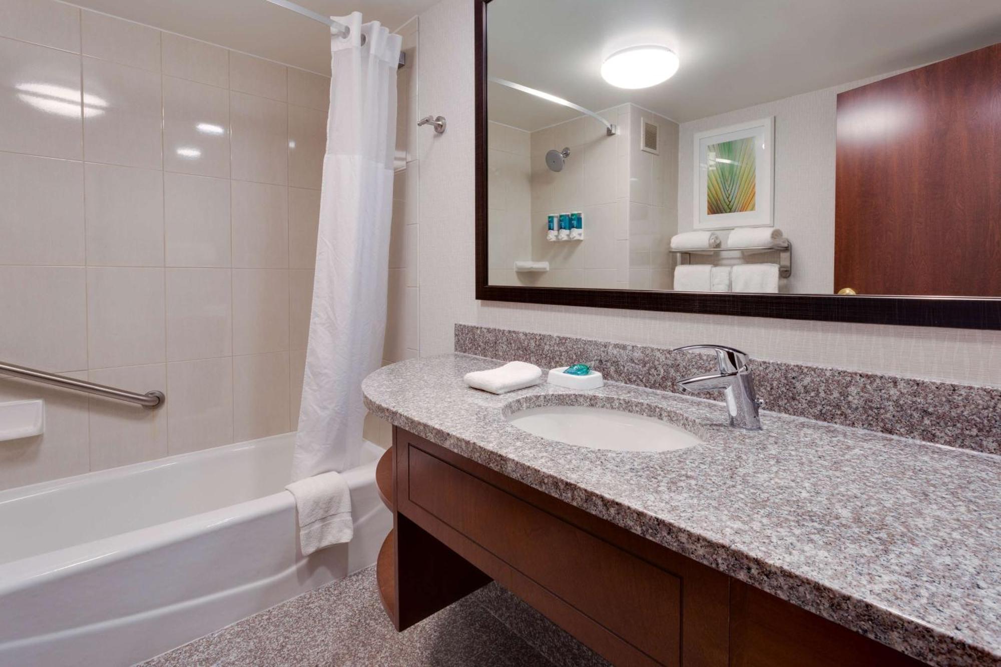 Drury Inn & Suites Columbia Stadium Boulevard Dış mekan fotoğraf
