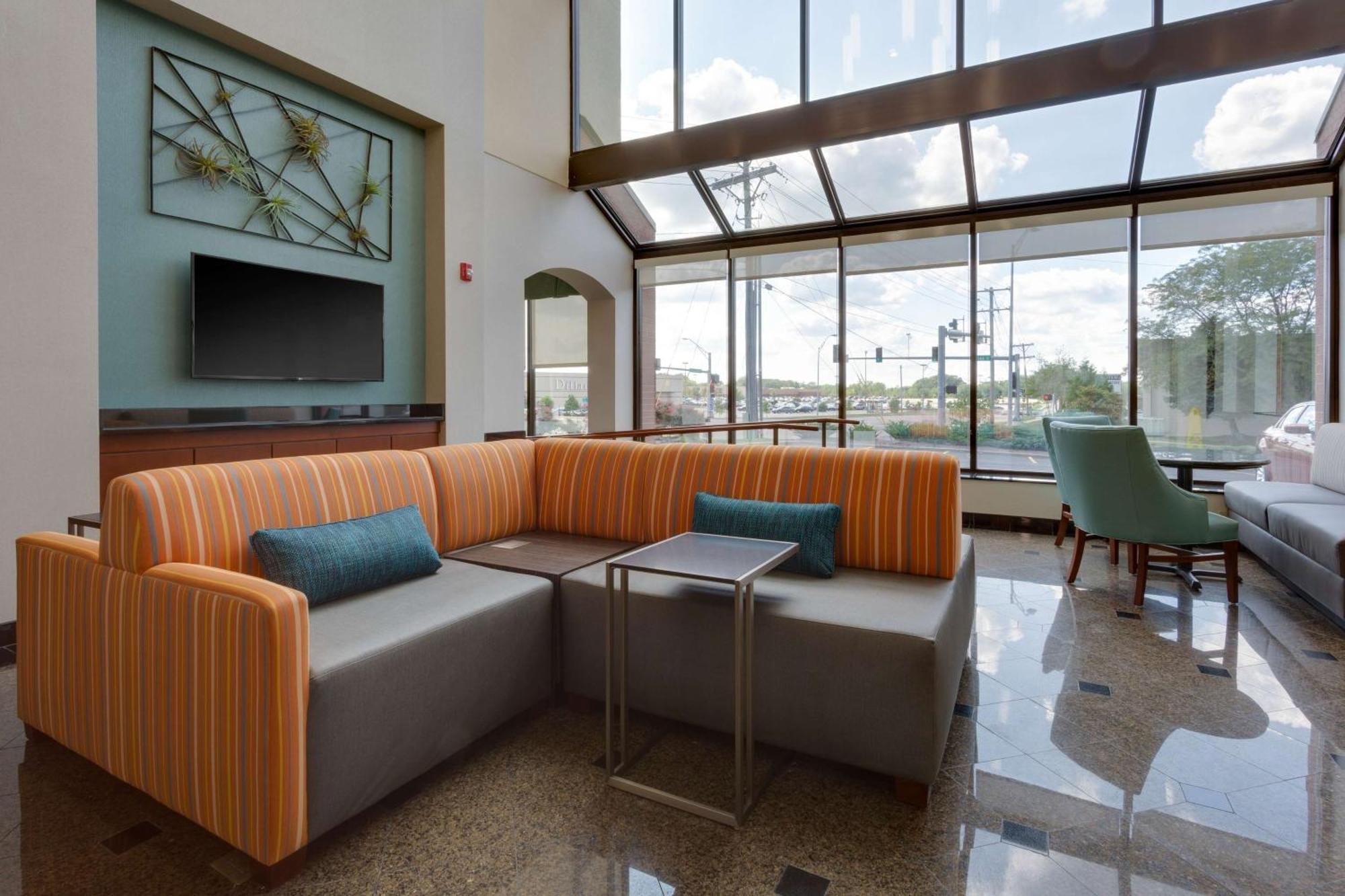 Drury Inn & Suites Columbia Stadium Boulevard Dış mekan fotoğraf